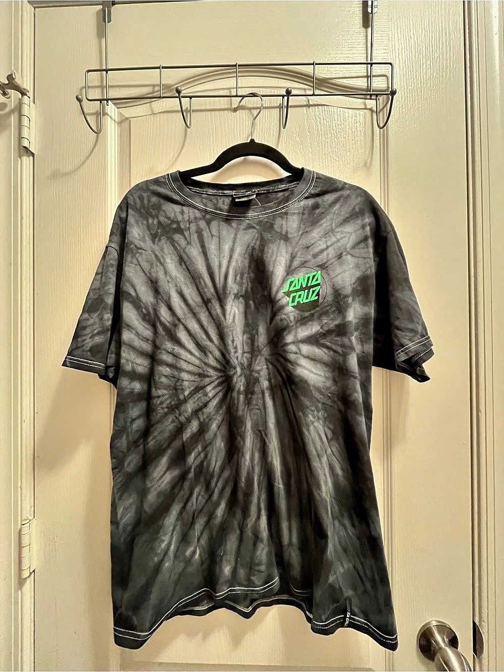 Santa Cruz Tie-Dye Graphic Tee in Black & Gray Size Large